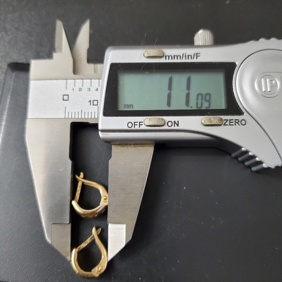 14K Gold And White Gold Two Tone Omega Earrings - Picture 4 of 4